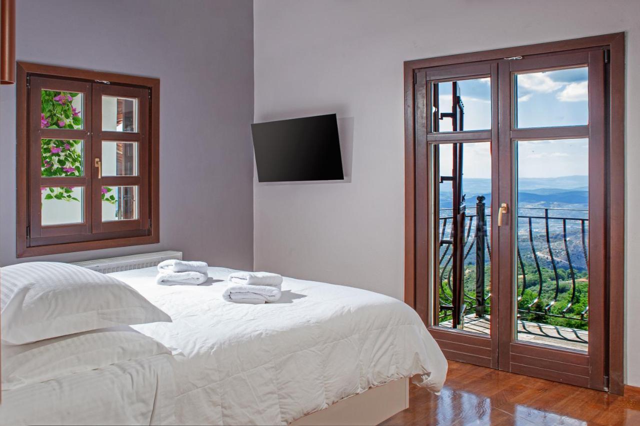 Erofili Hotel & Suites ปอร์เตเรีย ภายนอก รูปภาพ