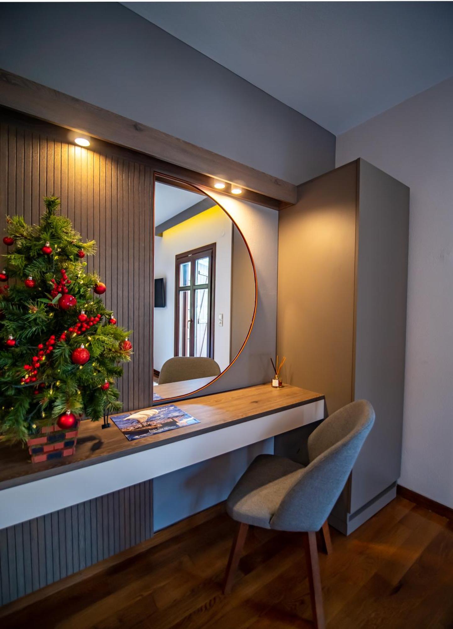 Erofili Hotel & Suites ปอร์เตเรีย ภายนอก รูปภาพ